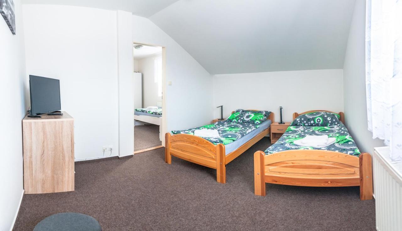 Penzion V Udoli Hodkovice nad Mohelkou Exteriör bild