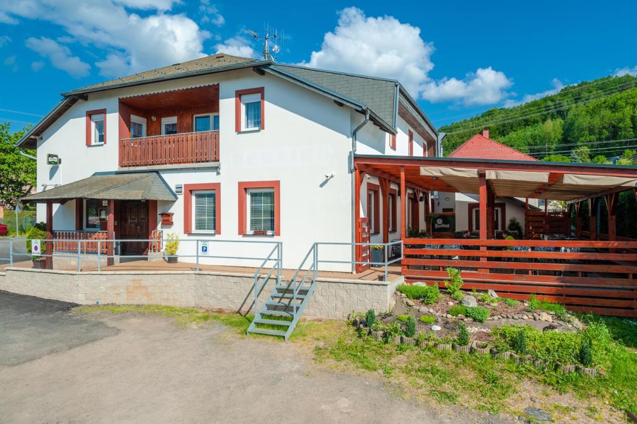 Penzion V Udoli Hodkovice nad Mohelkou Exteriör bild